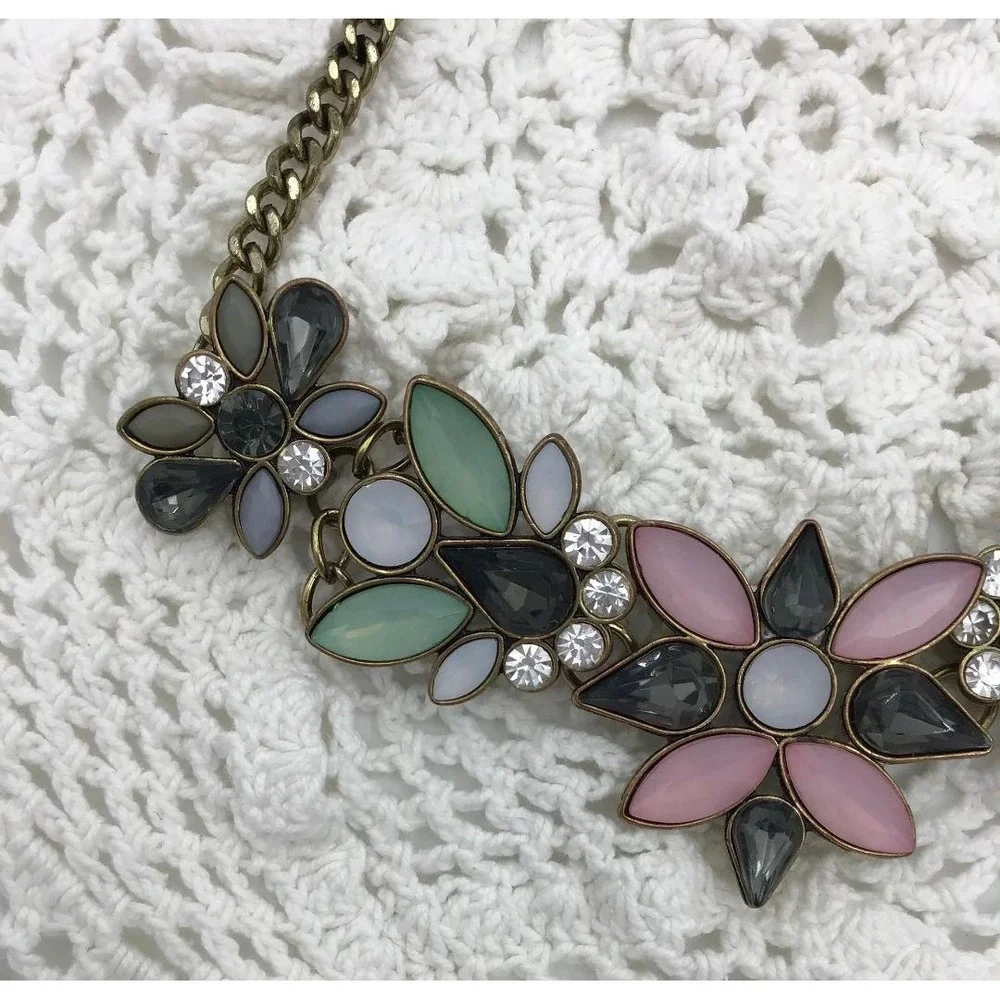 VTG Brass Floral Chunky Bib Statement Rhinestone Bold Boho Whimsical Curb Chain